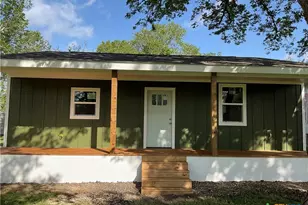 808 Josephine, Yoakum, TX 77995 - Photo 11