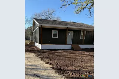 808 Josephine, Yoakum, TX 77995 - Photo 3