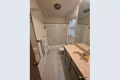 1611 E Messick Loop, Round Rock, TX 78681 - Photo 9