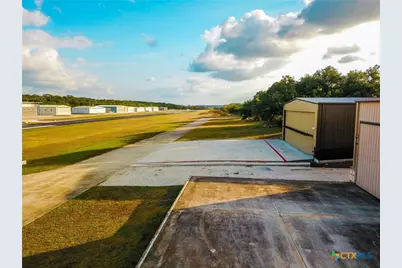 28 Boerne Stage Airfield, Boerne, TX 78006 - Photo 5