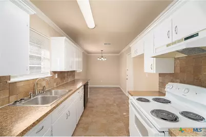 903 Bluff Drive, Copperas Cove, TX 76522 - Photo 3