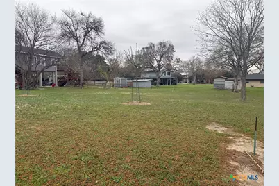 110 Lake Forrest Drive, Seguin, TX 78155 - Photo 3