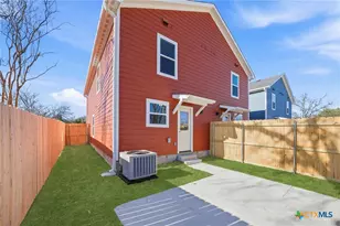 909 S Martin Luther King Jr Dr, Temple, TX 76504 - Photo 9