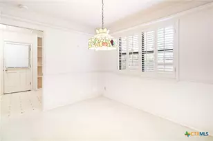 603 Suzanne St, Edna, TX 77957 - Photo 13