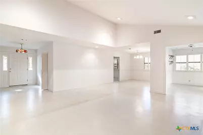 603 Suzanne Street, Edna, TX 77957 - Photo 7