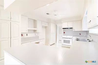 603 Suzanne Street, Edna, TX 77957 - Photo 15