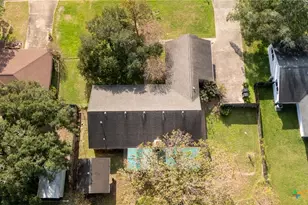 603 Suzanne St, Edna, TX 77957 - Photo 45