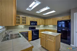 1531 Dustin Cade Dr, New Braunfels, TX 78130 - Photo 13