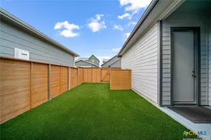 620 N Guenther Ave, New Braunfels, TX 78130 - Photo 27