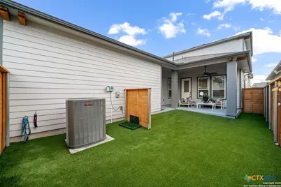 620 N Guenther Avenue, New Braunfels, TX 78130 - Photo 25