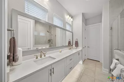 620 N Guenther Avenue, New Braunfels, TX 78130 - Photo 19