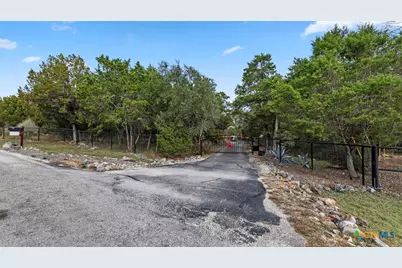 24930 Cedar Creek Drive, New Braunfels, TX 78132 - Photo 35