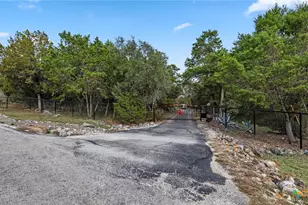 24930 Cedar Creek Dr, New Braunfels, TX 78132 - Photo 35