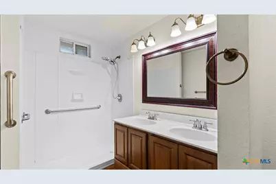 24930 Cedar Creek Drive, New Braunfels, TX 78132 - Photo 31