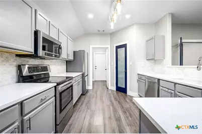 1616 Sunnycrest Circle, New Braunfels, TX 78130 - Photo 9