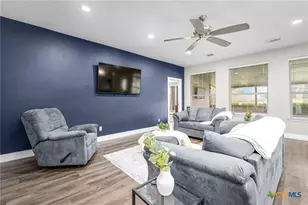 1616 Sunnycrest Cir, New Braunfels, TX 78130 - Photo 7