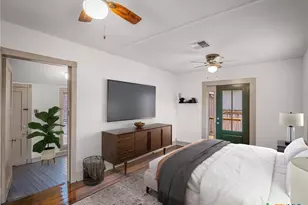 533 W Bridge St, New Braunfels, TX 78130 - Photo 23