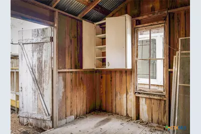 533 W Bridge Street, New Braunfels, TX 78130 - Photo 35