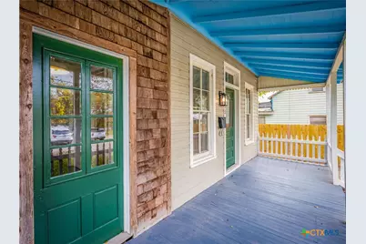 533 W Bridge Street, New Braunfels, TX 78130 - Photo 5