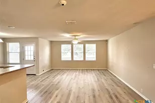 5509 Columbia Dr, Cibolo, TX 78108 - Photo 7