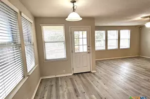 5509 Columbia Dr, Cibolo, TX 78108 - Photo 9