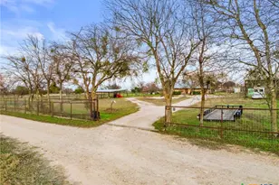 2700 Auction Barn Rd, Belton, TX 76513 - Photo 3