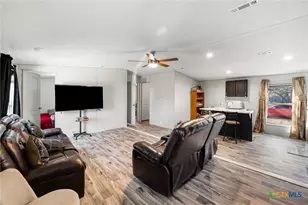 23307 Hickory Shadow, Elmendorf, TX 78112 - Photo 21