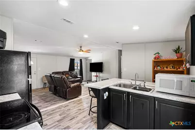 23307 Hickory Shadow, Elmendorf, TX 78112 - Photo 27