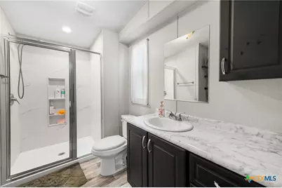 23307 Hickory Shadow, Elmendorf, TX 78112 - Photo 9