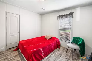 23307 Hickory Shadow, Elmendorf, TX 78112 - Photo 19