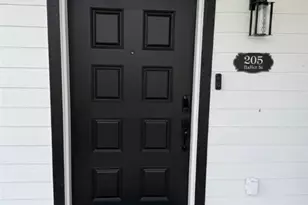 205 Haller St, Yoakum, TX 77995 - Photo 3