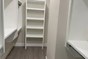 205 Haller St, Yoakum, TX 77995 - Photo 7