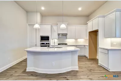 732 Navarro Street, New Braunfels, TX 78132 - Photo 5