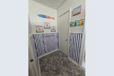 517 Third Street, Cuero, TX 77954 - Photo 11