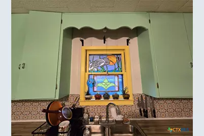 517 Third Street, Cuero, TX 77954 - Photo 5