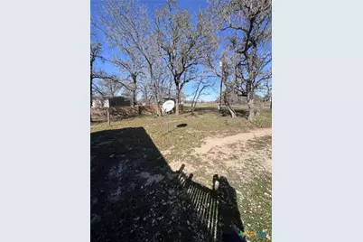 820 County Road 429, Stockdale, TX 78160 - Photo 13