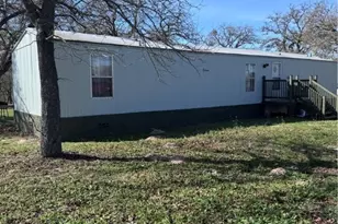 820 County Rd 429, Stockdale, TX 78160 - Photo 17