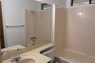 108 Queenswood Trail, Victoria, TX 77901 - Photo 17