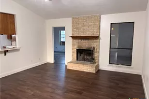 108 Queenswood Trail, Victoria, TX 77901 - Photo 7