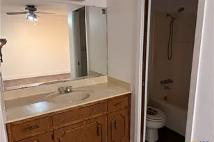 108 Queenswood Trail, Victoria, TX 77901 - Photo 9