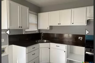 1003 E Sabine St, Victoria, TX 77901 - Photo 3