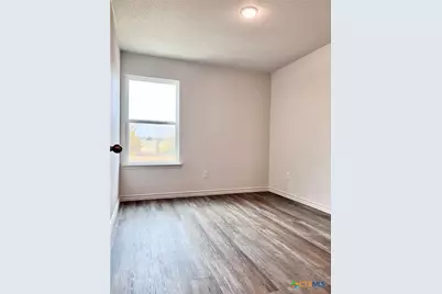 222 Dolphin Drive, Temple, TX 76501 - Photo 9