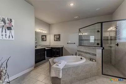 13015 Hunters Trace, St Hedwig, TX 78152 - Photo 15