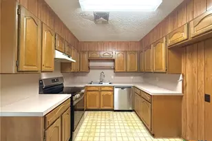 705 3rd St, Cuero, TX 77954 - Photo 7