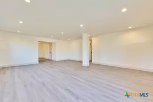 214 Jackman St, San Marcos, TX 78666 - Photo 5