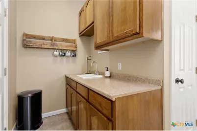 2419 Eden Road, Seguin, TX 78155 - Photo 23