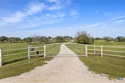 2419 Eden Road, Seguin, TX 78155 - Photo 27