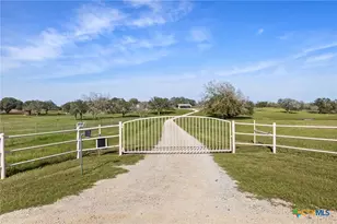 2419 Eden Rd, Seguin, TX 78155 - Photo 27