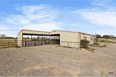 452 County Road 470, Chilton, TX 76632 - Photo 33