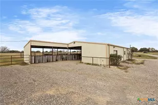 452 County Rd 470, Chilton, TX 76632 - Photo 33